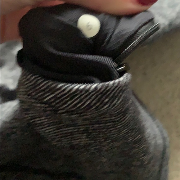 Lululemon quarter zip - Picture 6 of 6